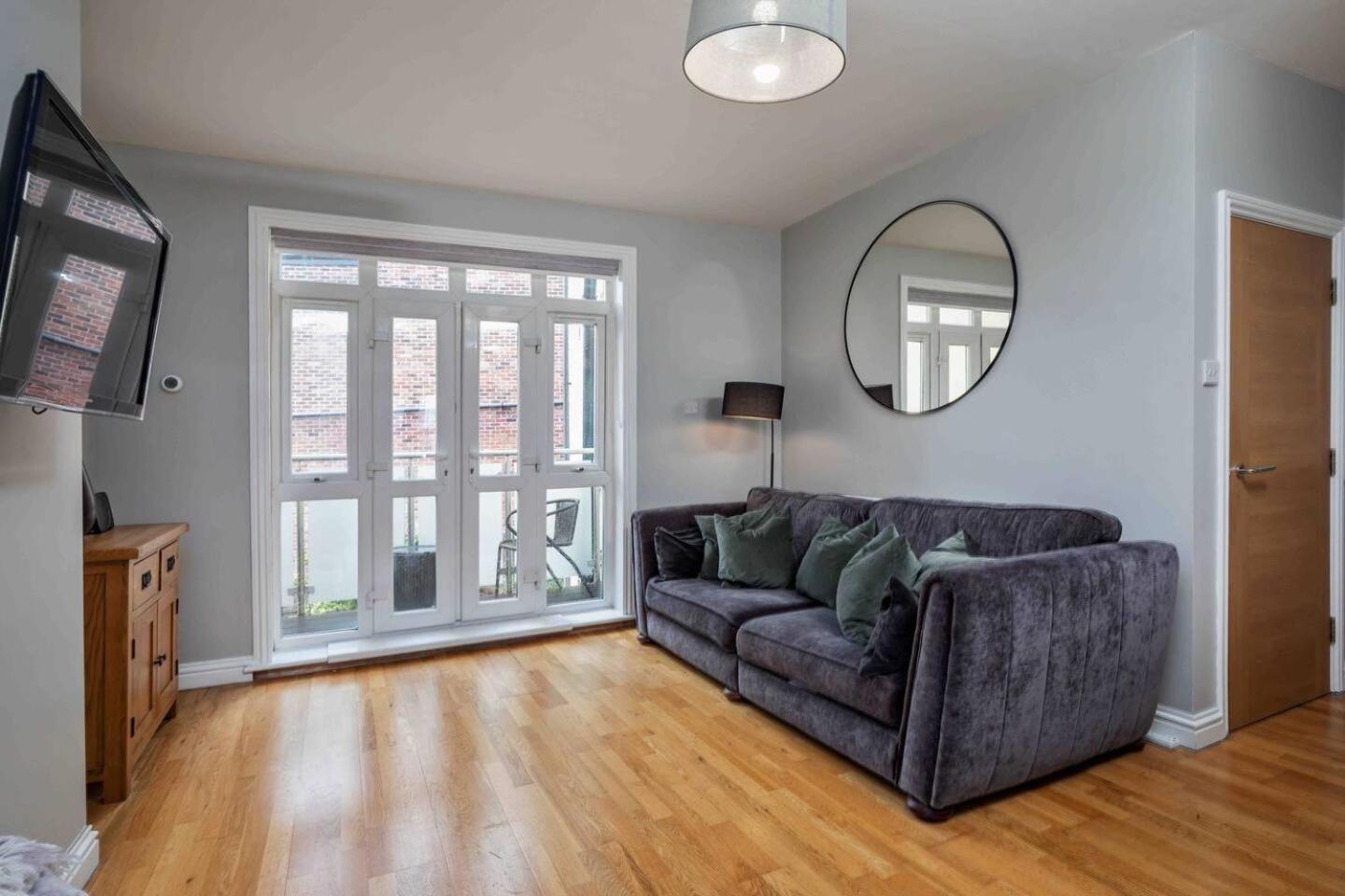 Stylish & Spacious 3 Bed Apartment With Parking Sheffield Esterno foto